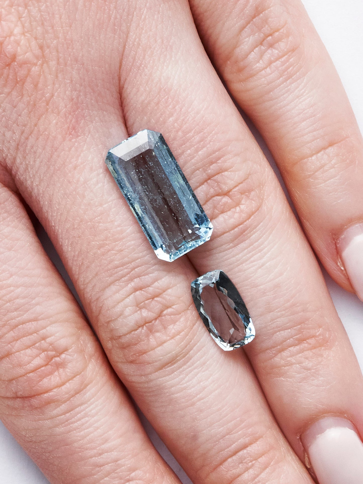 Aquamarine Gemstones
