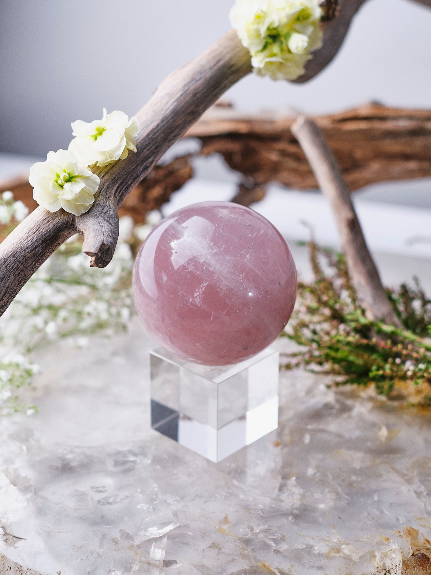 Rose Quartz Sphere 800g
