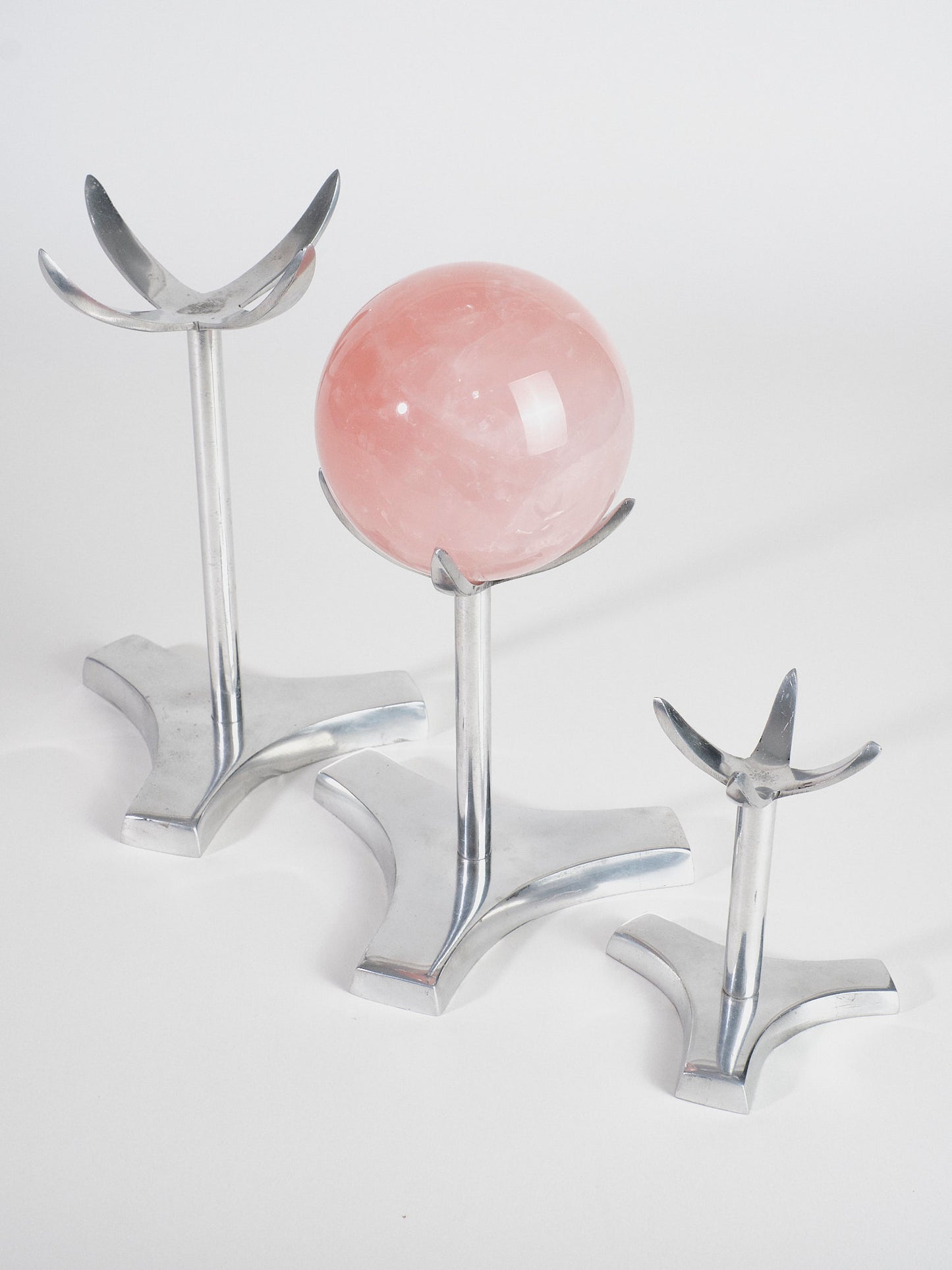 Tall Crystal Stand (Silver)
