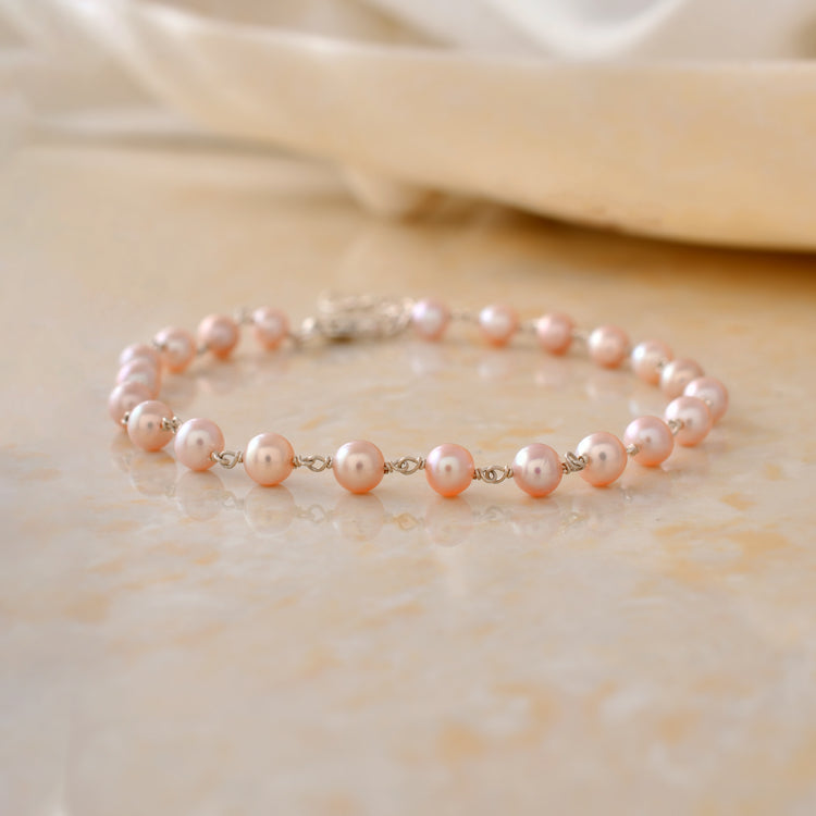 Rose Petal Radiance Pearl Bracelet