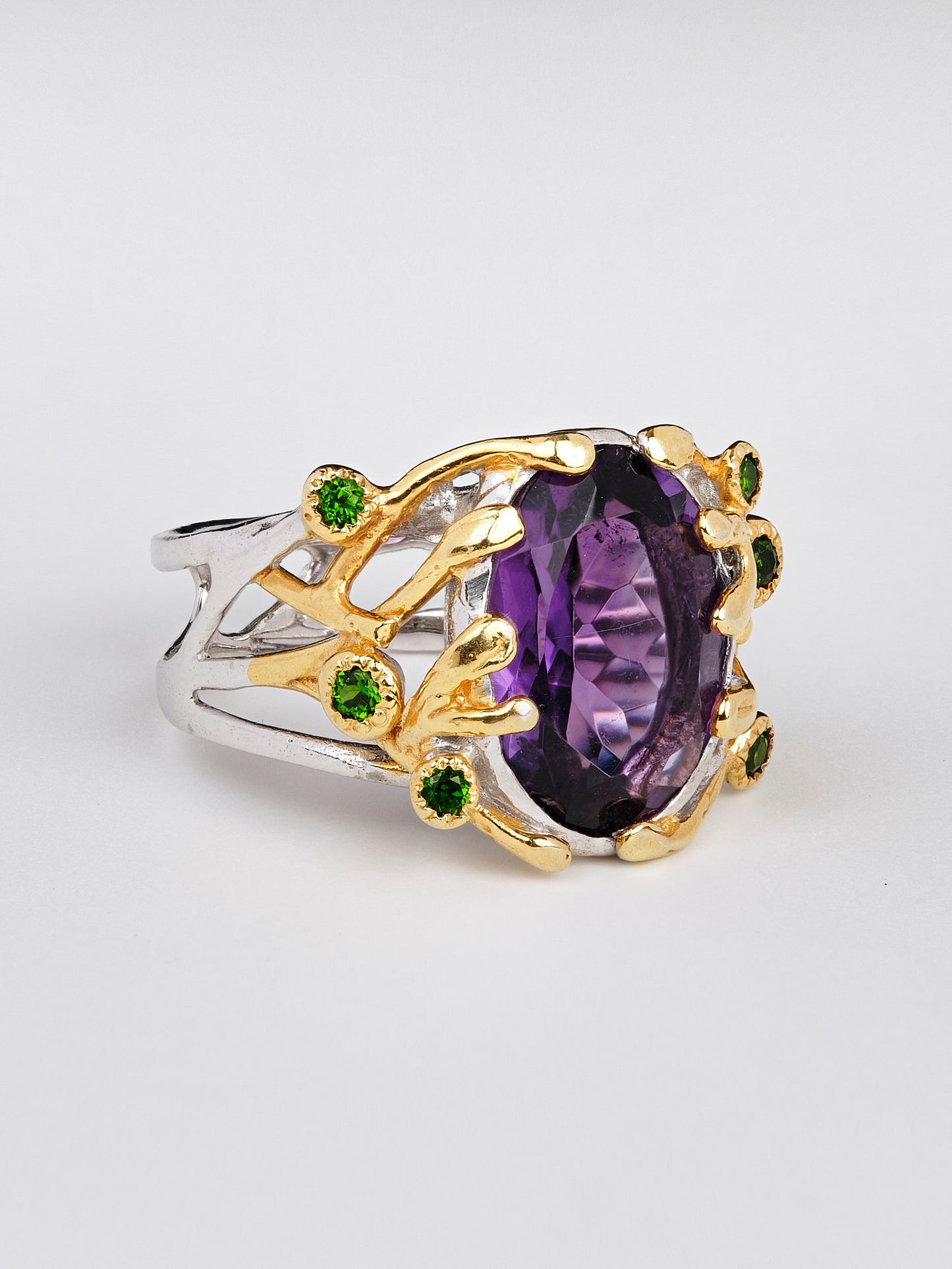 Queen Amaryllis Amethyst and Chrome Diopside Ring