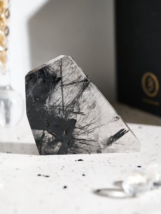 Black Tourmilanated Quartz Slab 226g