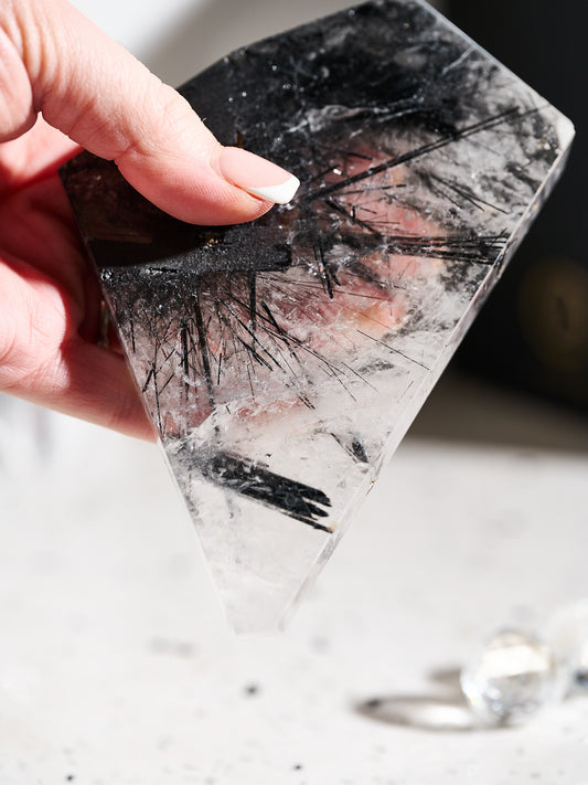 Black Tourmilanated Quartz Slab 226g