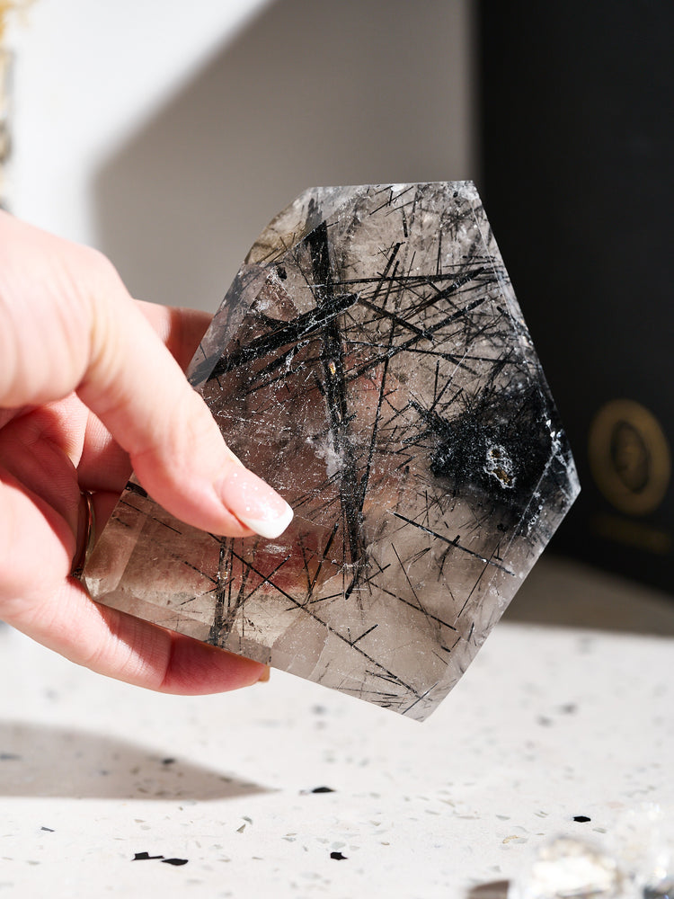 Black Tourmilanated Quartz Slab 262g