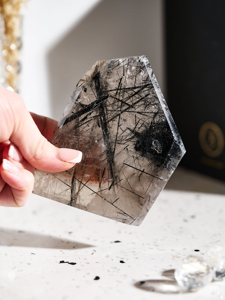 Black Tourmilanated Quartz Slab 262g