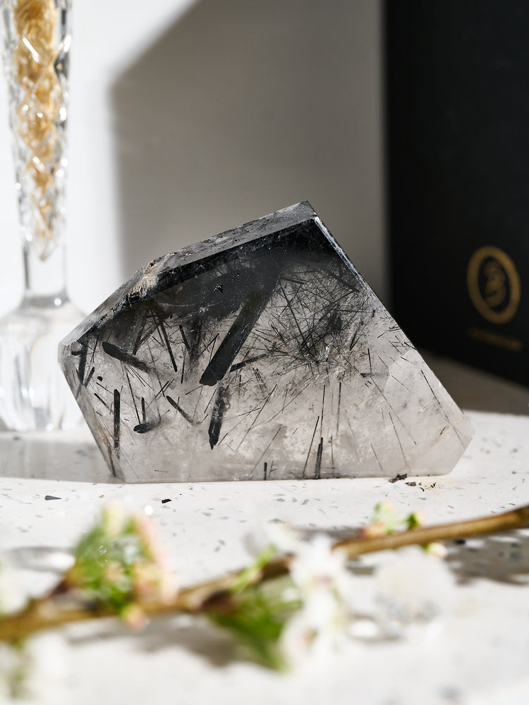 Black Tourmilanated Quartz Slab 338g