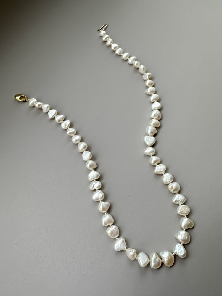 White Circle Fresh Water Pearl Necklace