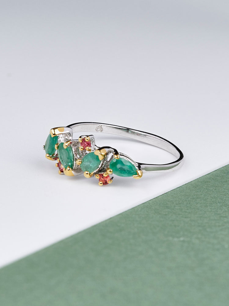 Princess Harmony Emerald Ring
